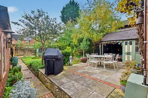 Photo 33- click for photo gallery